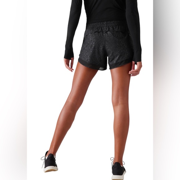 Athleta Mesh Racer Run Short 4" Size - XXS/ Color: Aster Texture Black/ NWT - Picture 2 of 6